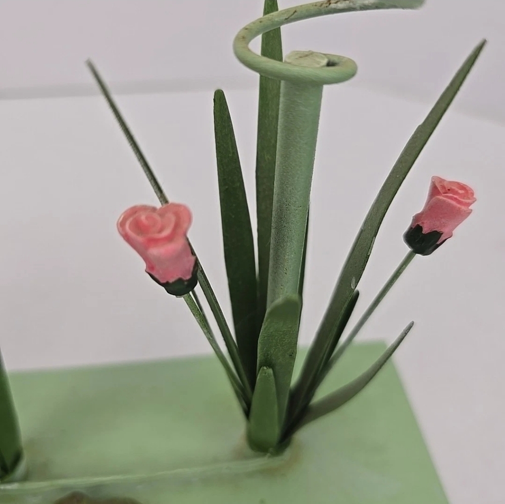 Vintage Air Plants Holders Display Planter Tillandsia Tole Metal Lily Pads Frogs - Picture 10 of 16
